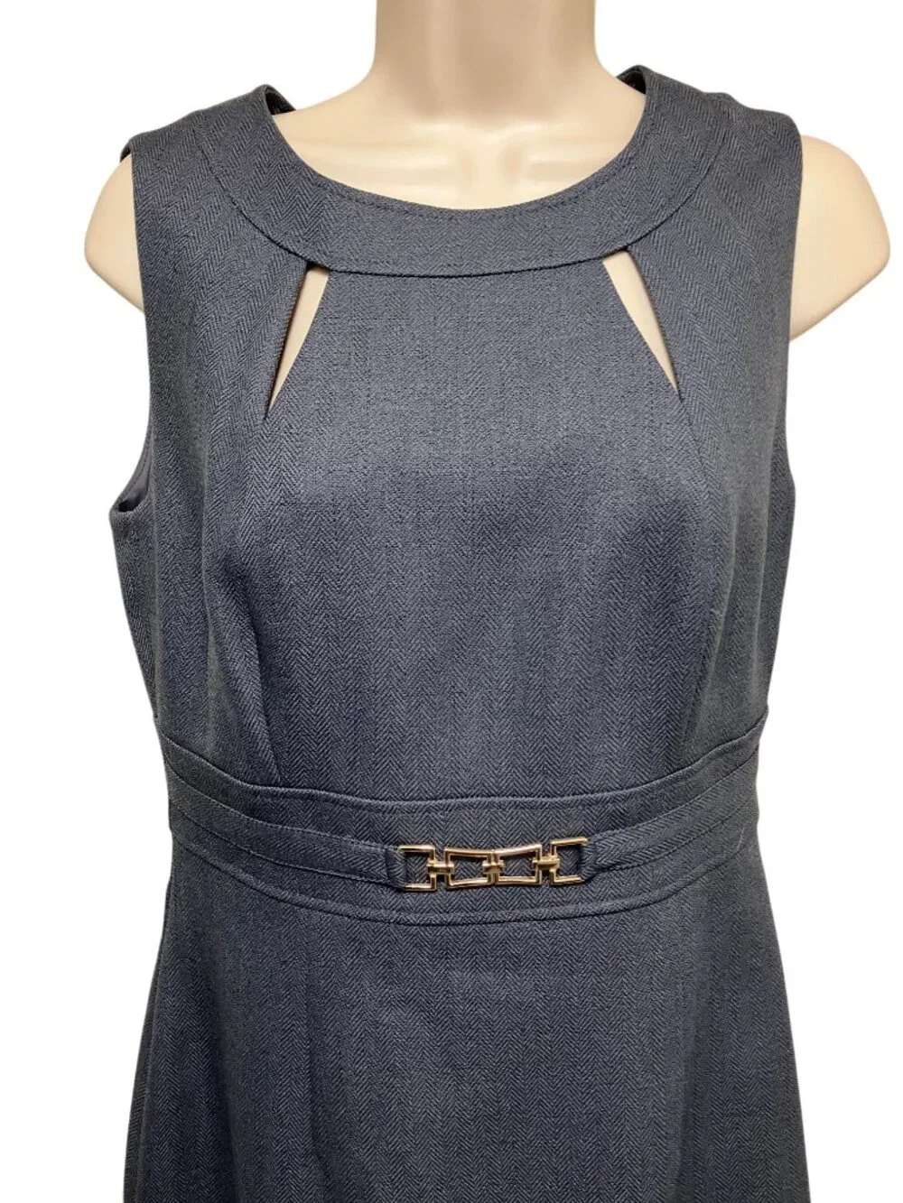 EUC Tahari Sleeveless Dress Size: 6 - Picture 3 of 10